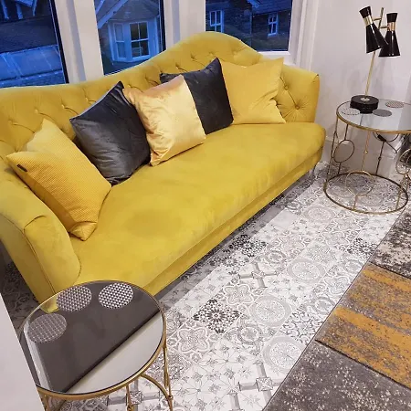 Central Luxury Two Bed Dog Friendly * ווינדרמר