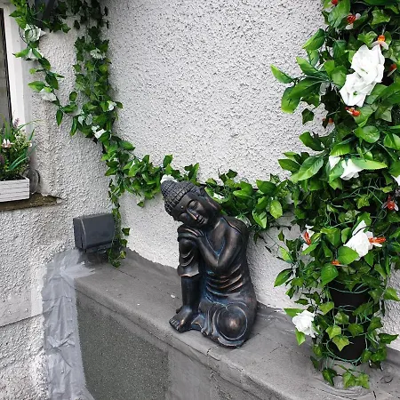 Central Luxury Two Bed Dog Friendly דירה ווינדרמר